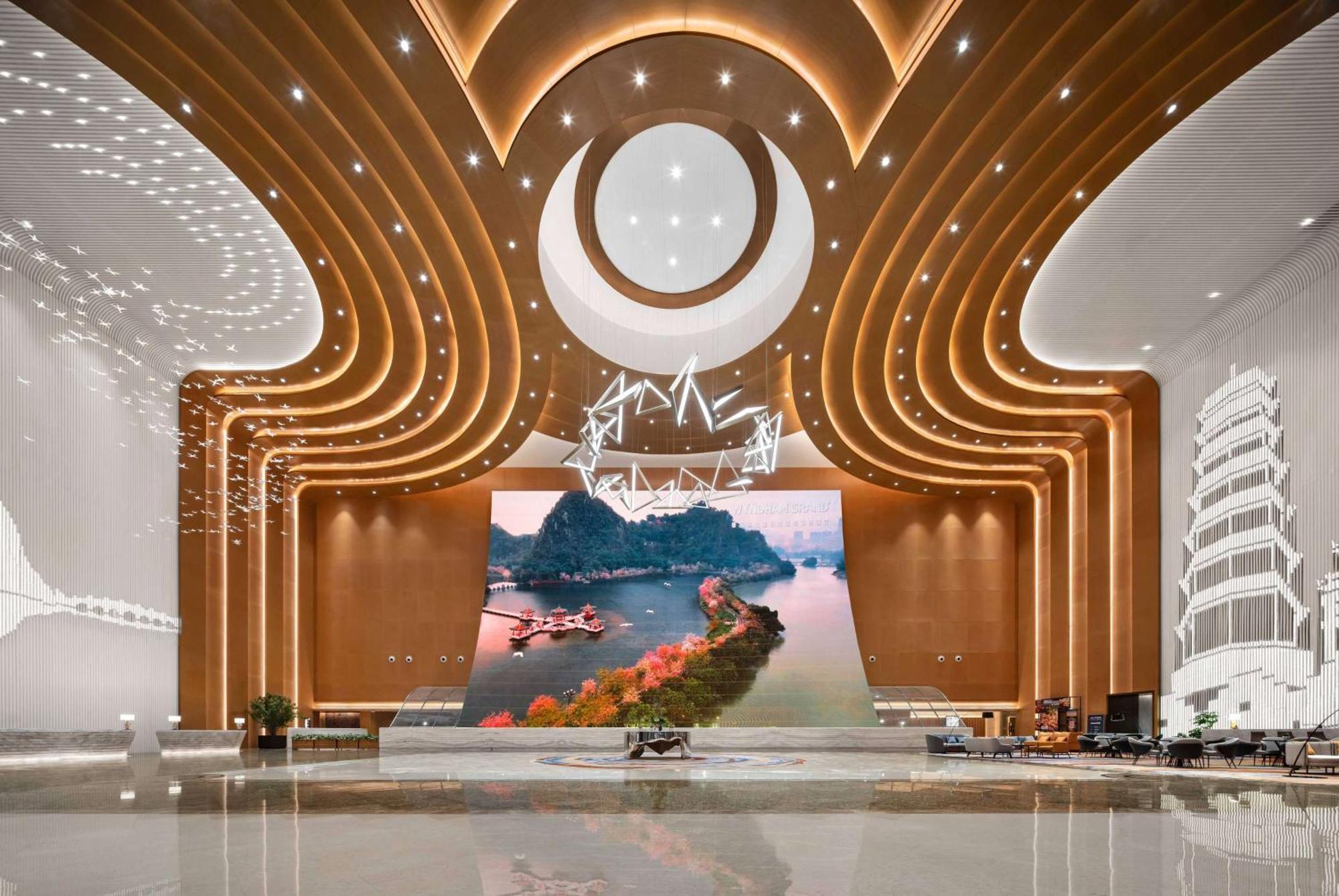 Wyndham Grand Zhaoqing Downtown Hotel Exterior photo